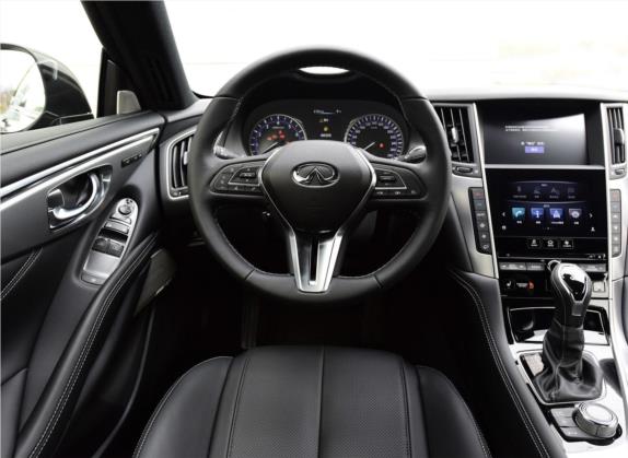 英菲尼迪Q60 2017款 2.0T 豪华版 中控类   驾驶位
