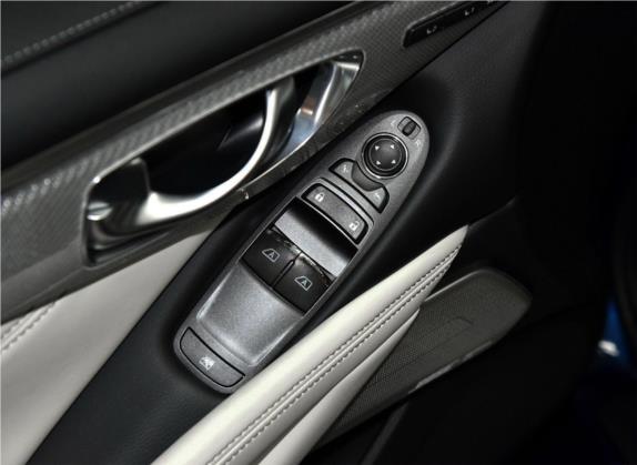 英菲尼迪Q60 2017款 S 2.0T 豪华运动版 车厢座椅   门窗控制
