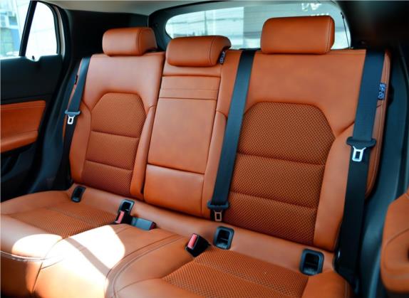 英菲尼迪QX30 2017款 2.0T 四驱运动版 车厢座椅   后排空间