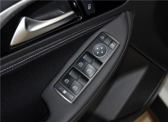英菲尼迪QX30 2017款 1.6T 两驱运动版 车厢座椅   门窗控制