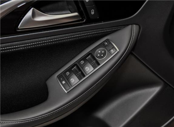 英菲尼迪QX30 2018款 1.6T 两驱时尚版 车厢座椅   门窗控制