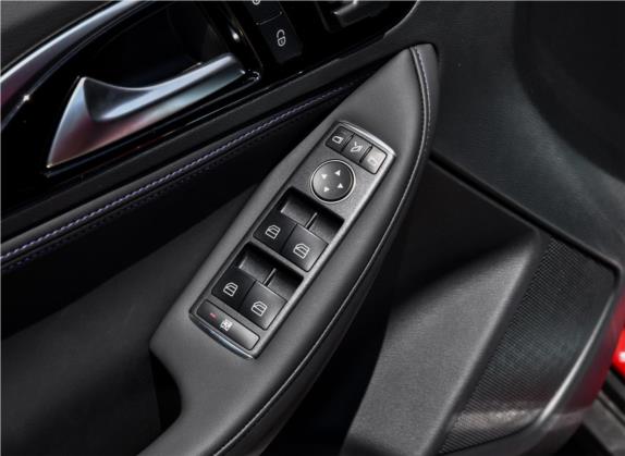 英菲尼迪QX30 2018款 1.6T 两驱极限版 车厢座椅   门窗控制