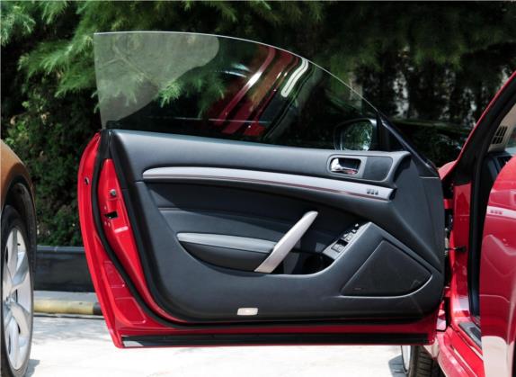 英菲尼迪G系 2009款 G37S Coupe 车厢座椅   前门板