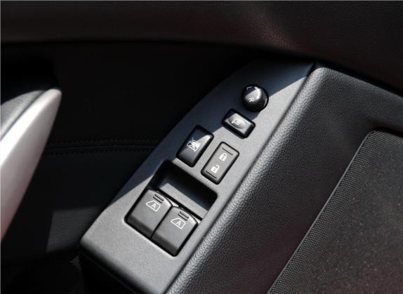 英菲尼迪G系 2009款 G37S Coupe 车厢座椅   门窗控制