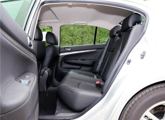 英菲尼迪G系 2010款 G37 Sedan 车厢座椅   后排空间
