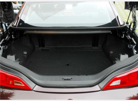 英菲尼迪G系 2010款 G37 硬顶敞篷合金版 车厢座椅   后备厢