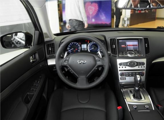 英菲尼迪G系 2013款 G37 Sedan 中控类   驾驶位
