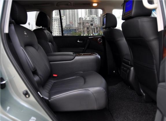 英菲尼迪QX 2011款 QX56 车厢座椅   后排空间