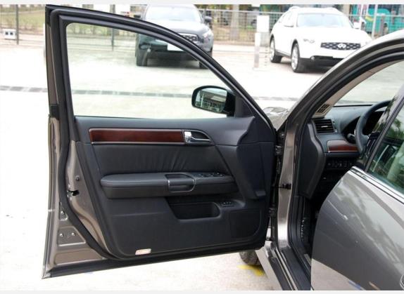 英菲尼迪M系 2009款 M35 车厢座椅   前门板