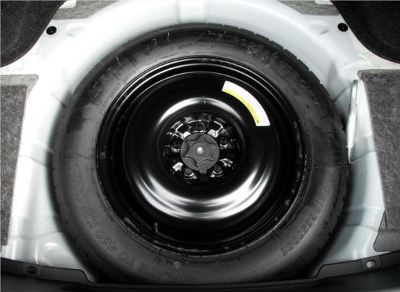 英菲尼迪M系 2011款 M37 其他细节类   备胎