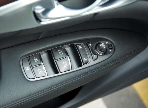 英菲尼迪M系 2011款 M37 车厢座椅   门窗控制