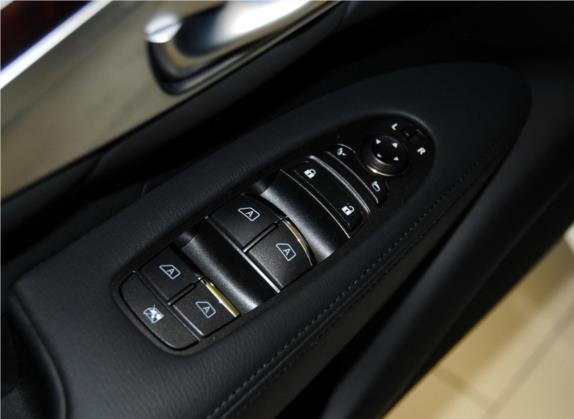 英菲尼迪M系 2012款 M25L 豪华版 车厢座椅   门窗控制