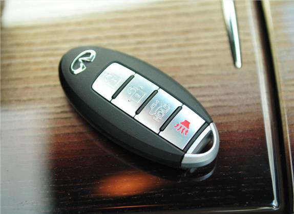英菲尼迪M系 2012款 M25L 奢华版 其他细节类   钥匙