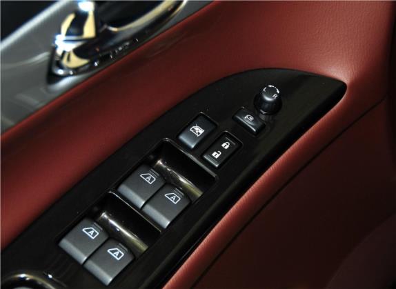 英菲尼迪EX 2013款 EX25 两驱优雅版 车厢座椅   门窗控制