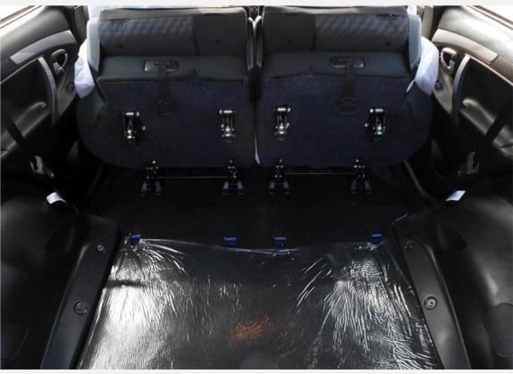 永源A380 2014款 1.5L 手动精英版 车厢座椅   后备厢