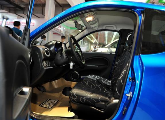知豆 2014款 标准型 车厢座椅   前排空间