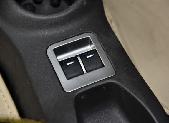 知豆D1 2016款 标准型 车厢座椅   门窗控制