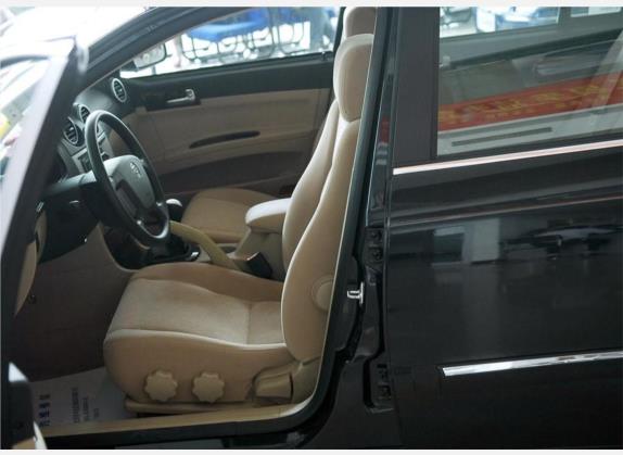 中华尊驰 2008款 1.8L 手动舒适型 车厢座椅   前排空间