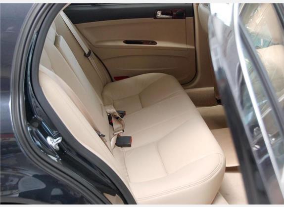 中华尊驰 2008款 1.8T 手动豪华型 车厢座椅   后排空间