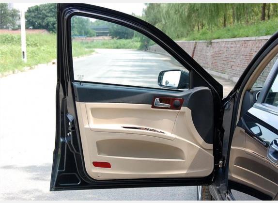 中华尊驰 2008款 1.8T 手动豪华型 车厢座椅   前门板