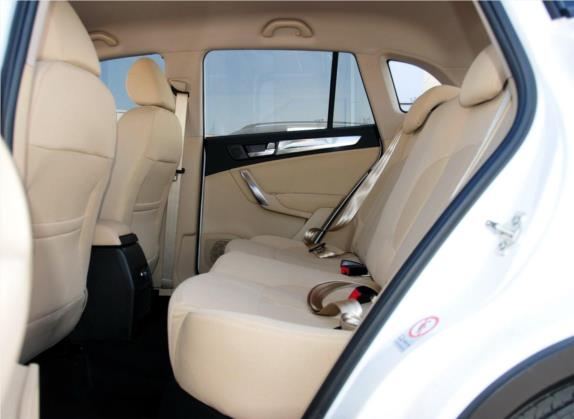 中华V5 2012款 1.6L 手动舒适型 车厢座椅   后排空间