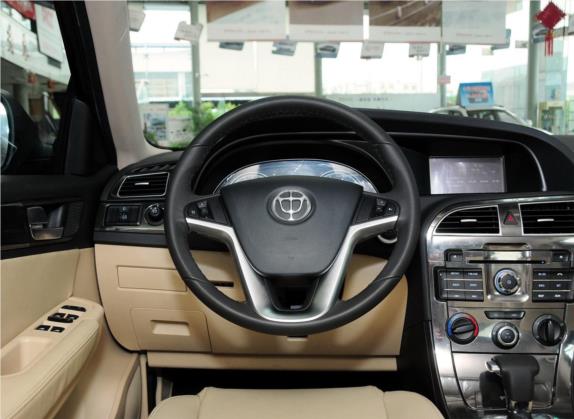 中华V5 2012款 1.6L 自动尊贵型 中控类   驾驶位