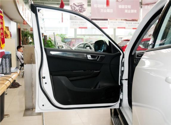 中华V5 2012款 1.5T 手动两驱运动型 车厢座椅   前门板
