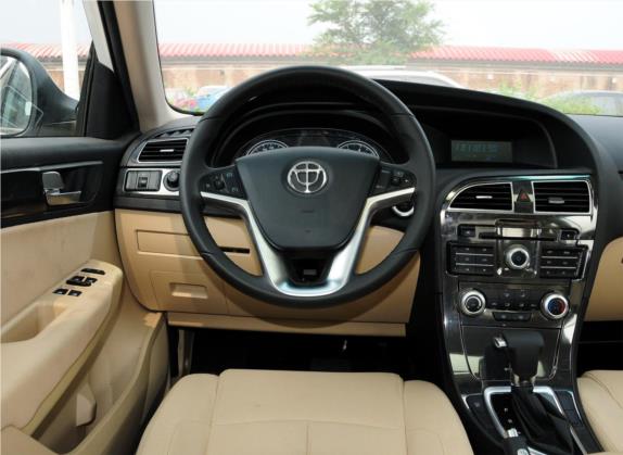 中华V5 2012款 1.5T 自动两驱豪华型 中控类   驾驶位