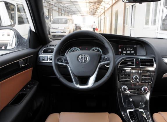 中华V5 2014款 1.5T 自动两驱豪华型 中控类   驾驶位
