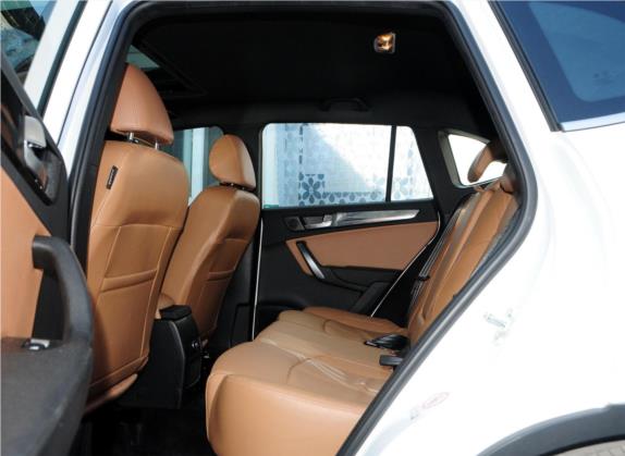 中华V5 2014款 1.5T 自动两驱豪华型 车厢座椅   后排空间