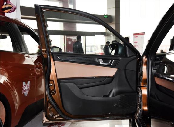 中华V5 2014款 1.6L 手动豪华型 车厢座椅   前门板