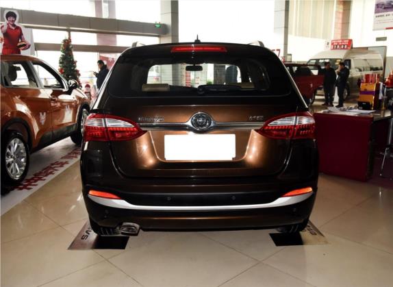 中华V5 2014款 1.6L 手动豪华型 外观   正后