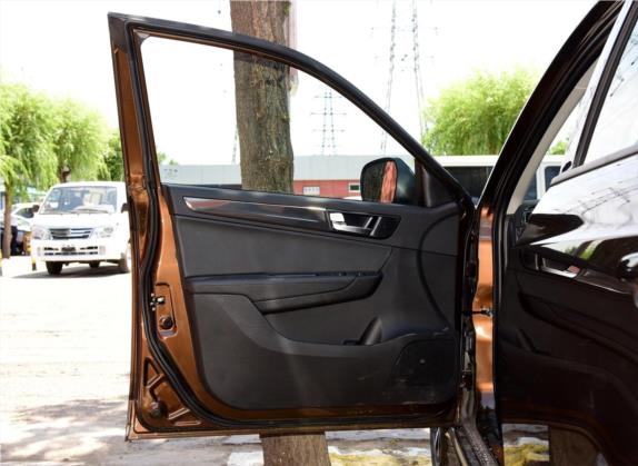 中华V5 2016款 1.5T 手动两驱运动型 车厢座椅   前门板
