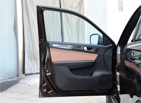 中华V5 2016款 1.5T 手动两驱智能型 车厢座椅   前门板