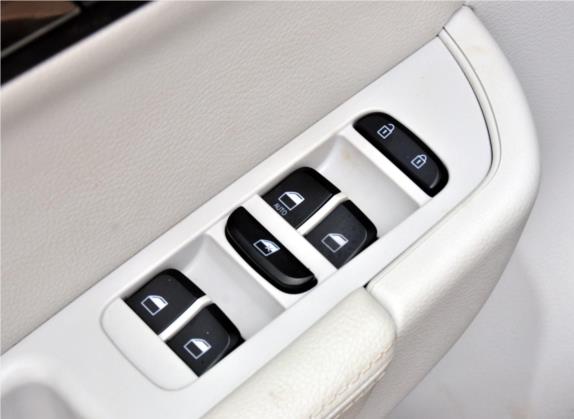 中华H530 2011款 1.6L 自动豪华型 车厢座椅   门窗控制
