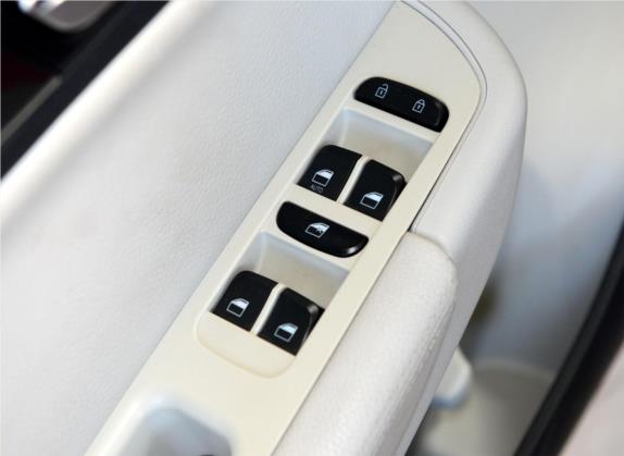 中华H530 2012款 1.5T 手动舒适型 车厢座椅   门窗控制