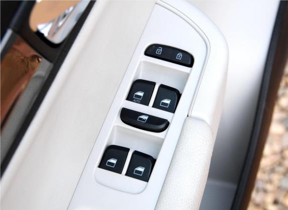 中华H530 2012款 1.5T 手动豪华型 车厢座椅   门窗控制