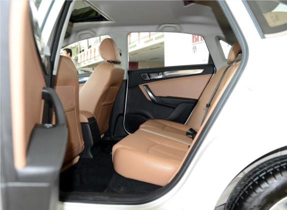 中华H530 2014款 1.6L 手动豪华型 车厢座椅   后排空间