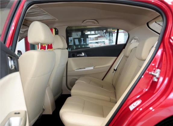 中华H320 2012款 1.5L 手动豪华型 车厢座椅   后排空间