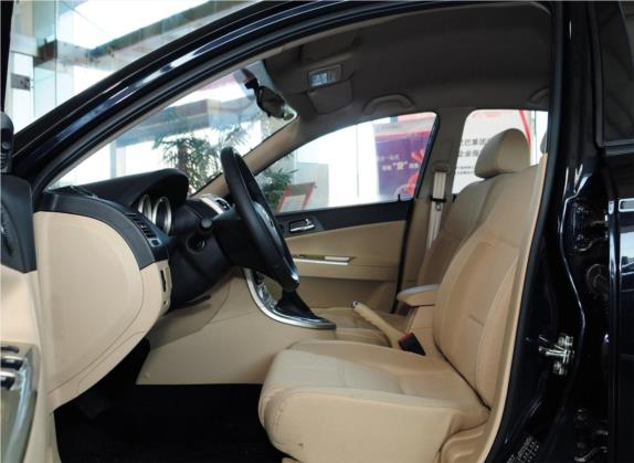 中华H320 2012款 1.5L 自动舒适型 车厢座椅   前排空间