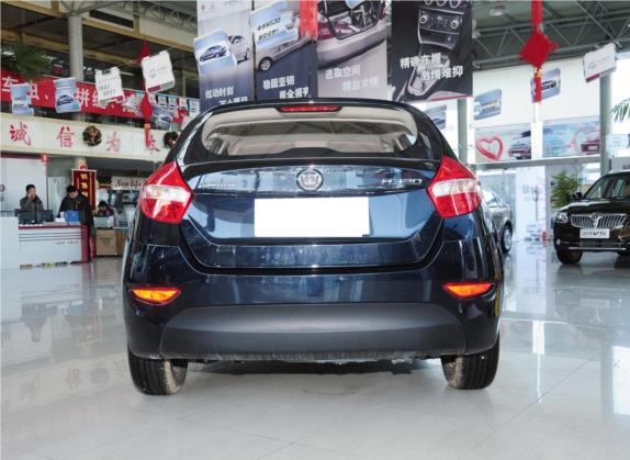 中华H320 2012款 1.5L 自动舒适型 外观   正后