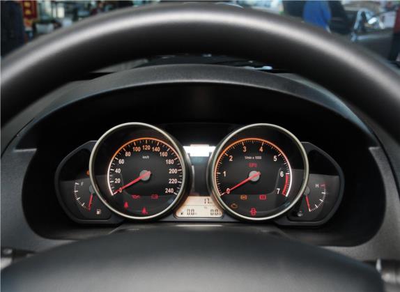 中华H320 2012款 1.5L 自动舒适型 中控类   仪表盘