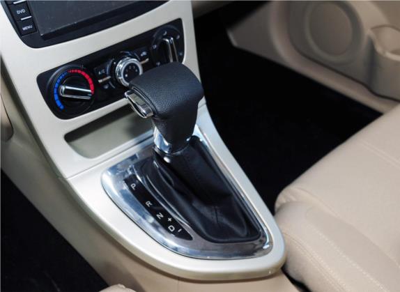 中华H320 2012款 1.5L 自动舒适型 中控类   挡把
