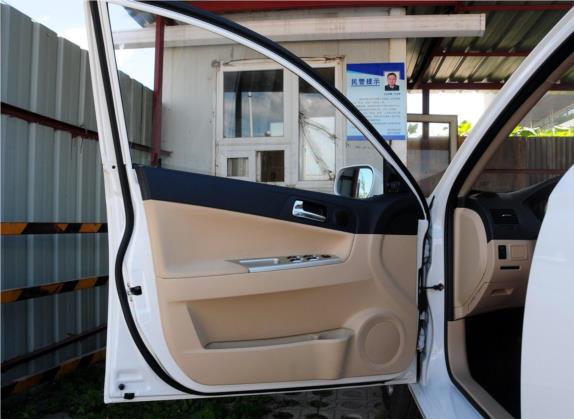 中华H320 2012款 1.5L 手动舒适型 车厢座椅   前门板