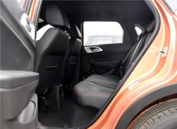 中华V3 2015款 1.5L 手动舒适型 车厢座椅   后排空间