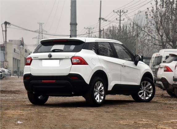 中华V3 2015款 1.5L 自动舒适型 外观   斜后