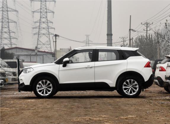 中华V3 2015款 1.5L 自动舒适型 外观   正侧