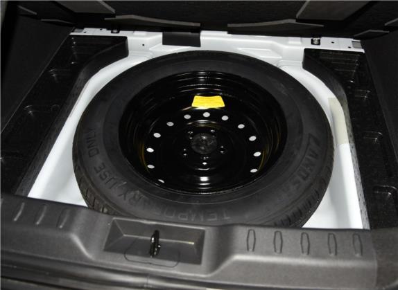 中华V3 2015款 1.5L 自动精英型 其他细节类   备胎