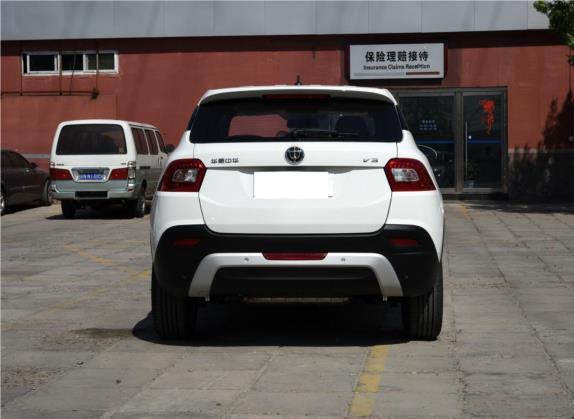 中华V3 2015款 1.5L 自动精英型 外观   正后