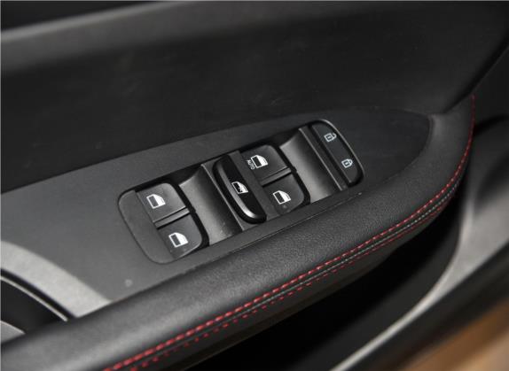 中华V3 2015款 1.5L 自动精英型 车厢座椅   门窗控制
